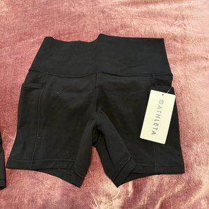 Athleta Salutation Stash 5" Short- Yoga Workout Biker Short